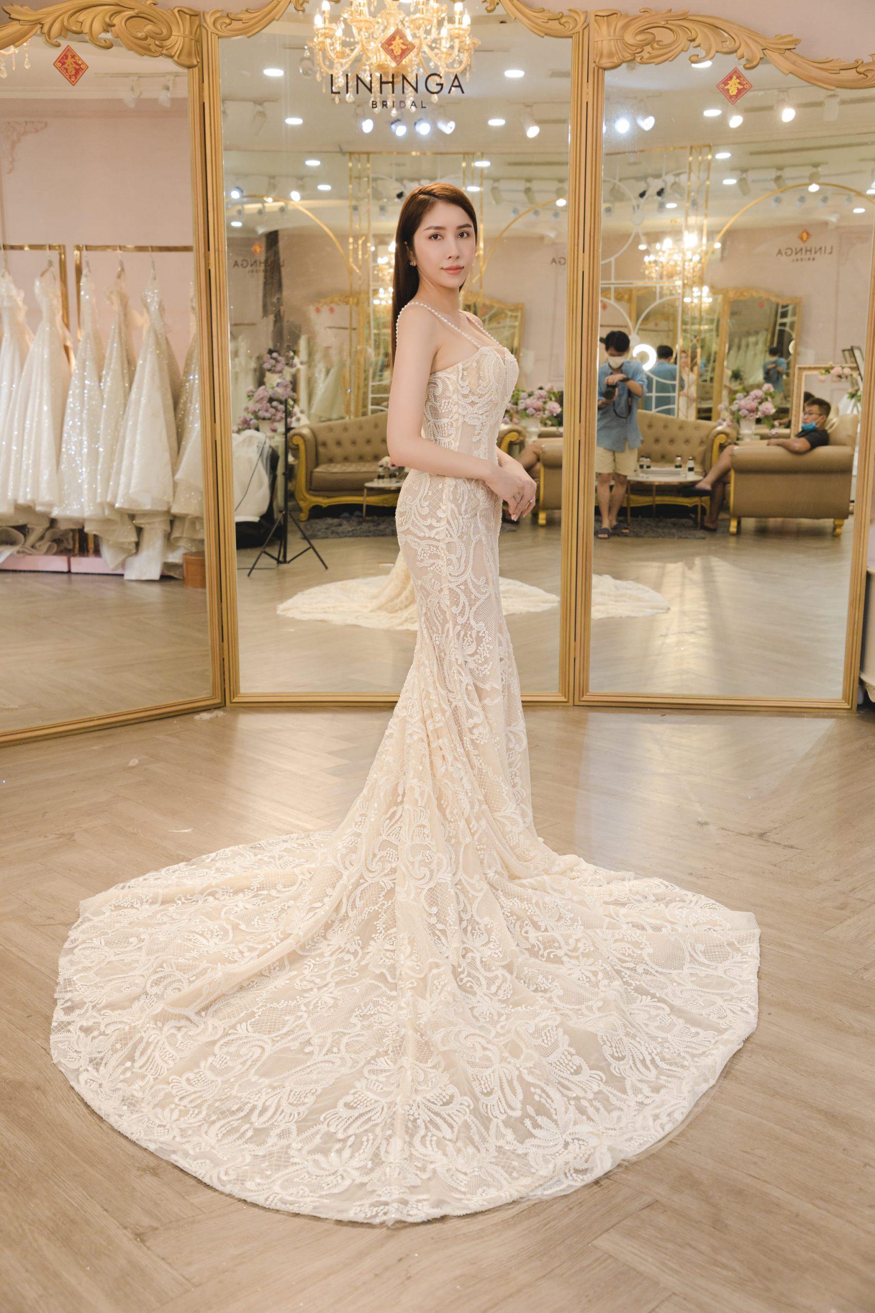 Cô dâu Thu Thảo xinh đẹp khi diện thiết kế của Linh Nga Bridal