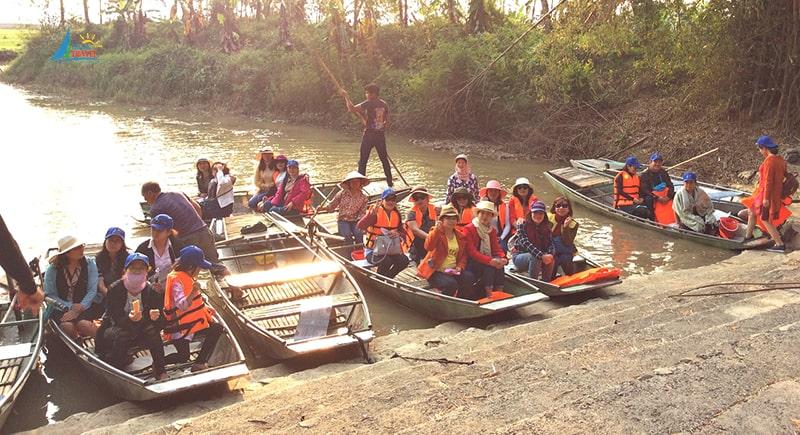 Tour Ninh Bình 01 ngày tham quan Tràng An Bái Đính