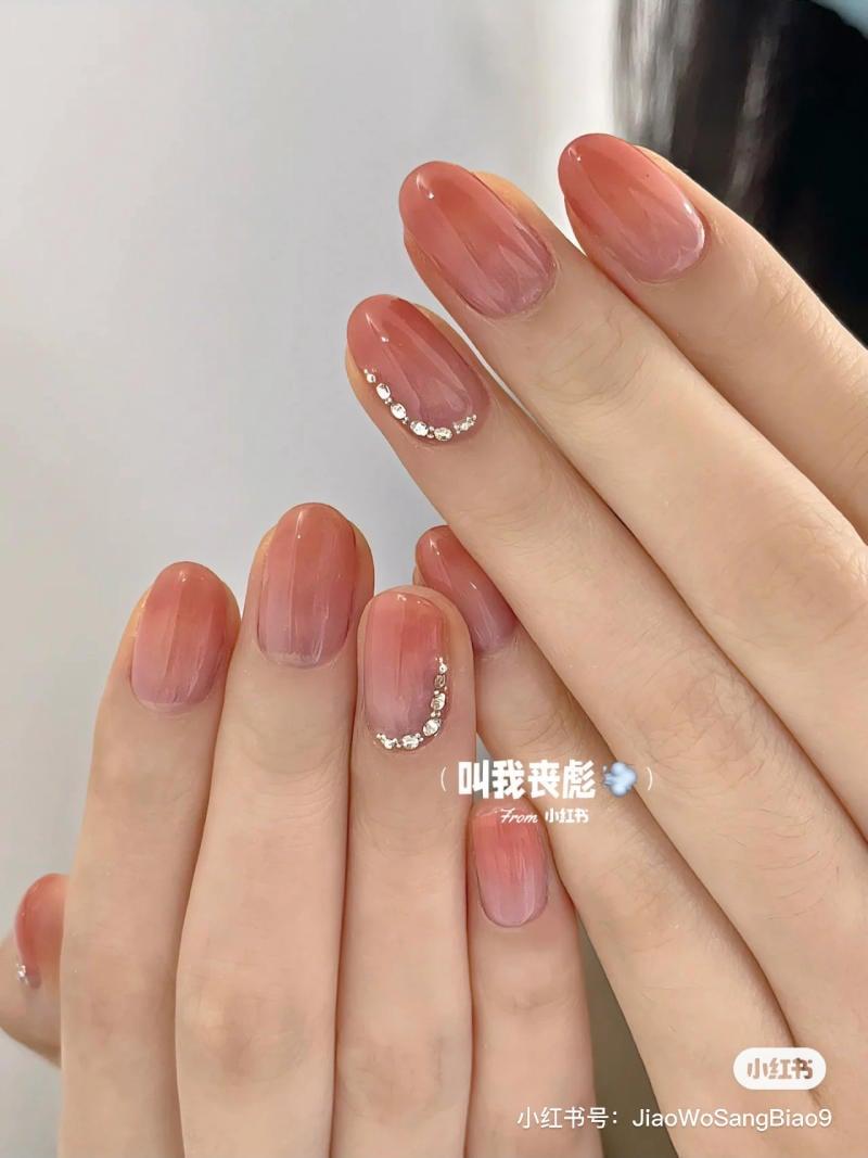 99+ Mẫu nail nhẹ nhàng, tôn da SIÊU TRENDY cho nàng 2024