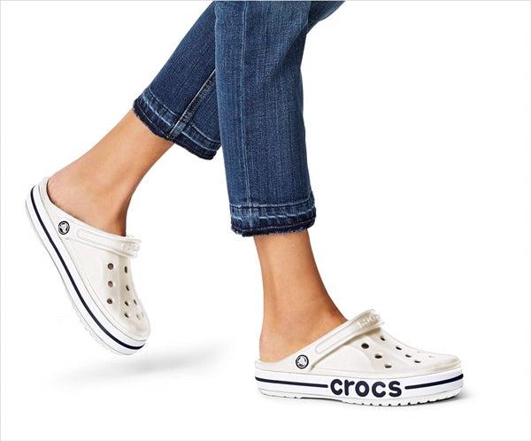 Top 10 mẫu giày dép Crocs nữ được yêu thích nhất 2024